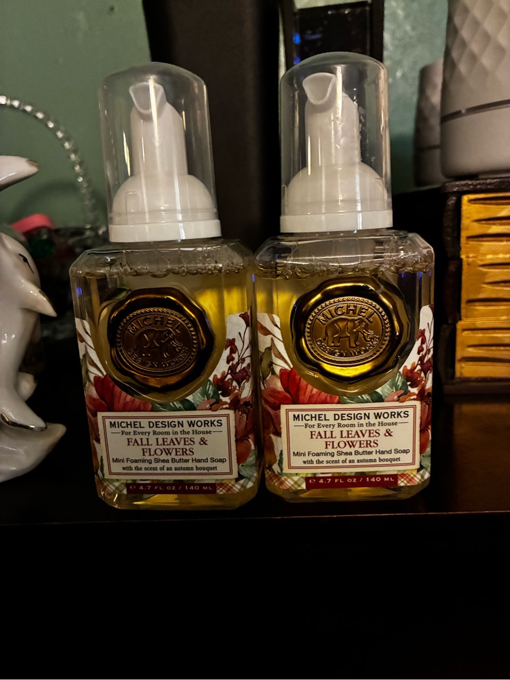 Michel Design Works Fall Leaves & Flowers Foaming Hand Soap - Amber